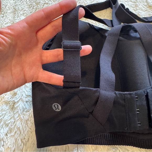 Lululemon Sports Bra - Picture 5 of 6